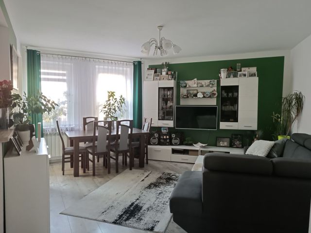 Mieszkanie 3-pokojowe Cyców, ul. Juliusza Słowackiego. Zdjęcie 1