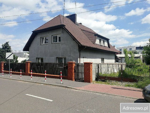 dom wolnostojący, 6 pokoi Piaseczno Centrum, ul. Stefana Żeromskiego. Zdjęcie 1