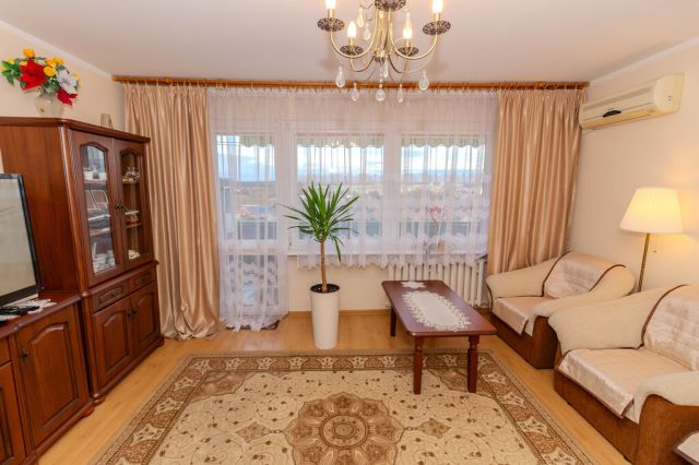 Mieszkanie 3-pokojowe Ostrowiec Świętokrzyski, os. Pułanki. Zdjęcie 3