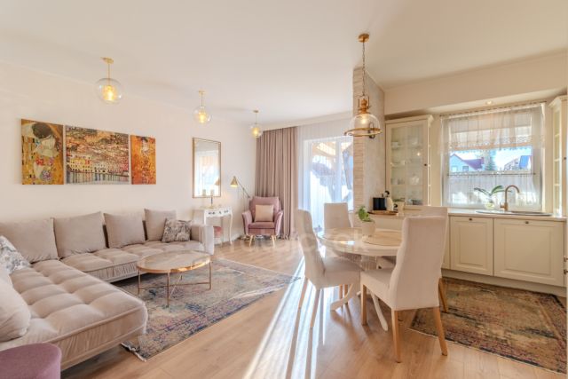 Mieszkanie 3-pokojowe Rumia, ul. Dębogórska. Zdjęcie 2