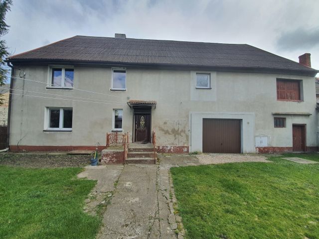 dom wolnostojący, 5 pokoi Wierzbice, ul. Lipowa. Zdjęcie 1