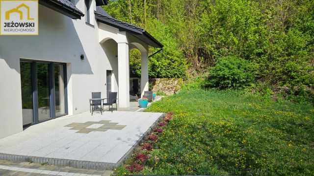 dom wolnostojący, 6 pokoi Janowiec. Zdjęcie 23