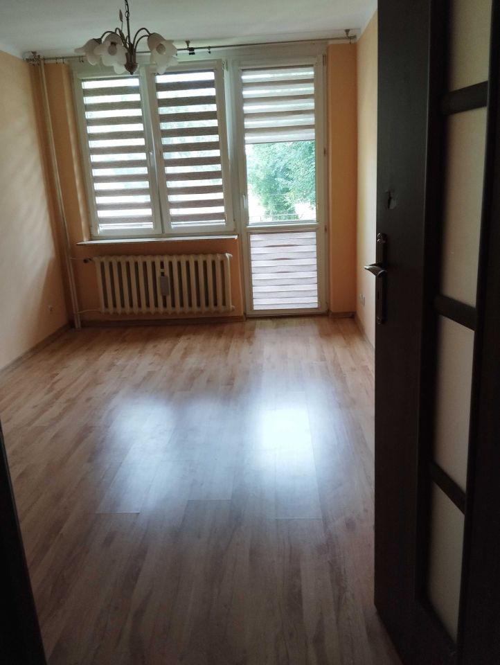 Międzyrzec Podlaski, ul. Partyzantów Mieszkanie - 3 pokoje - 49 m² - 1 piętro