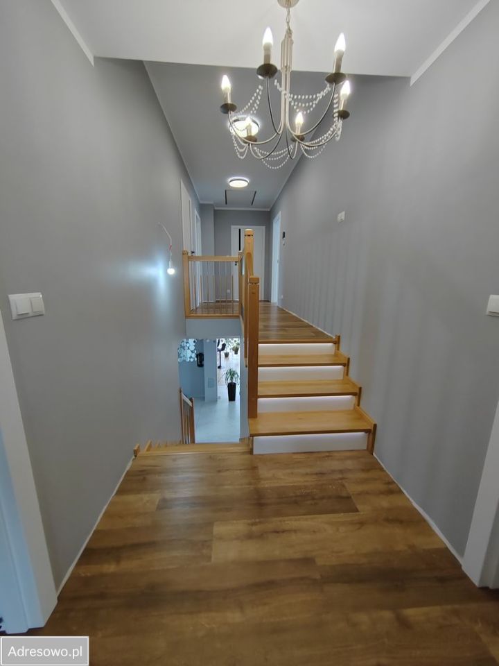 dom wolnostojący, 5 pokoi Nielubia. Zdjęcie 2