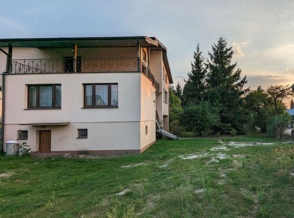 dom wolnostojący, 8 pokoi Firlej, ul. Willowa. Zdjęcie 5