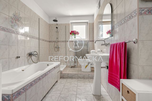 dom wolnostojący, 6 pokoi Wysoka Głogowska. Zdjęcie 14