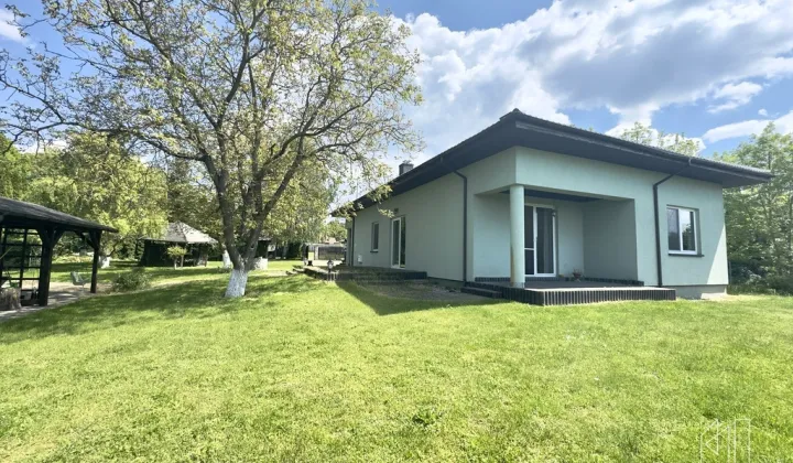dom wolnostojący, 8 pokoi Starkowiec Piątkowski