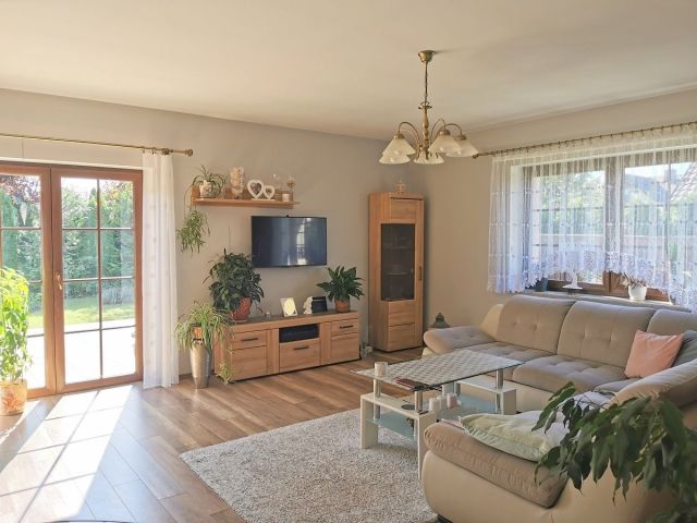 dom wolnostojący, 8 pokoi Witaszyce, ul. Szkolna. Zdjęcie 6