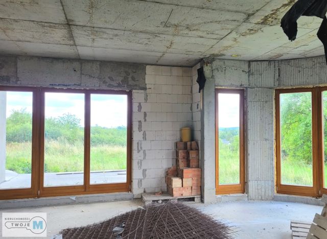 dom wolnostojący, 7 pokoi Morawica. Zdjęcie 6