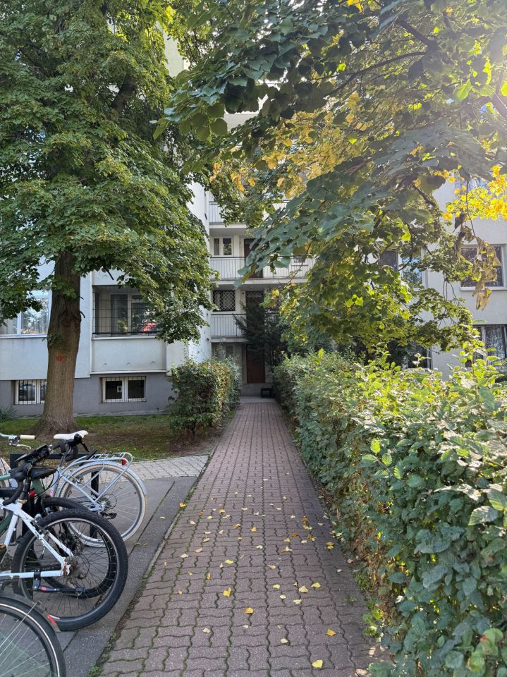 Mieszkanie 3-pokojowe Warszawa Śródmieście. Zdjęcie 2