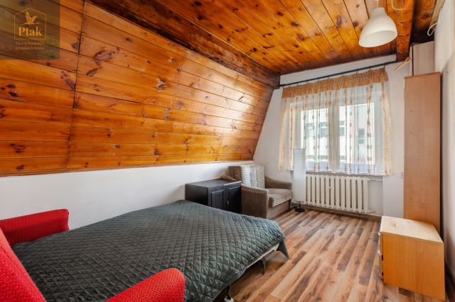 dom wolnostojący, 5 pokoi Tulce. Zdjęcie 9