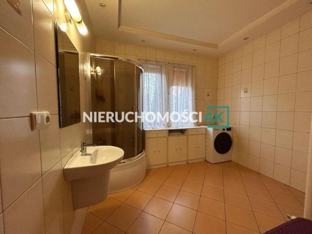 dom wolnostojący, 6 pokoi Dachowa, ul. Cisowa. Zdjęcie 15