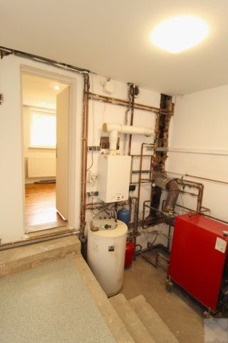 dom wolnostojący, 10 pokoi Łętownia. Zdjęcie 10