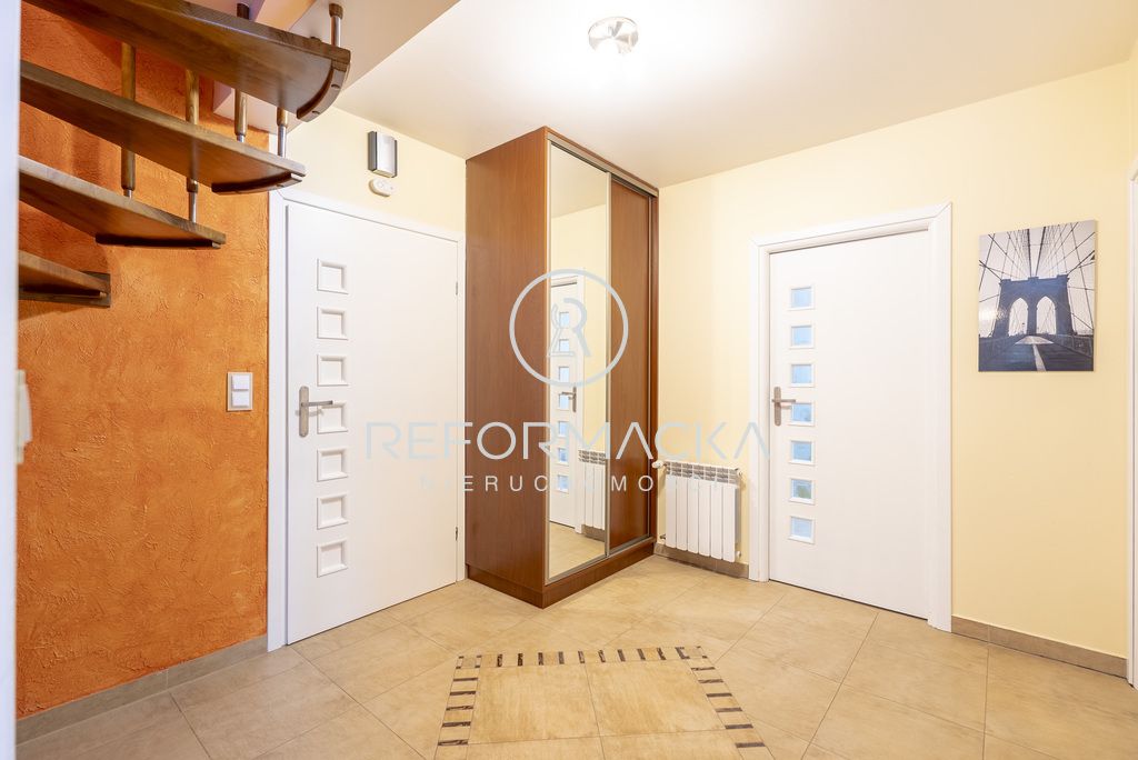 dom wolnostojący, 6 pokoi Stobierna. Zdjęcie 10