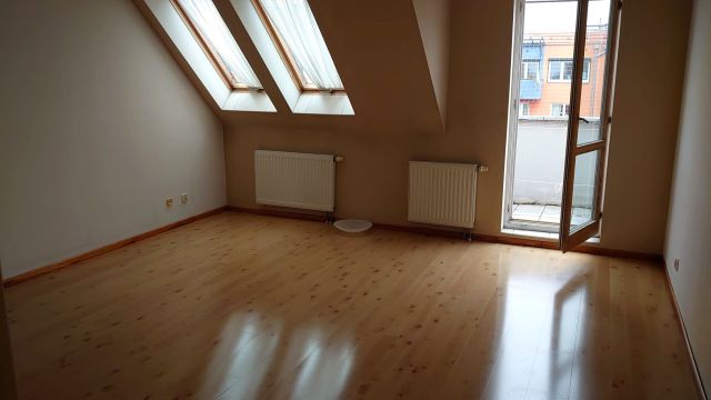 Mieszkanie 3-pokojowe Wrocław Gaj, ul. Pirenejska. Zdjęcie 1