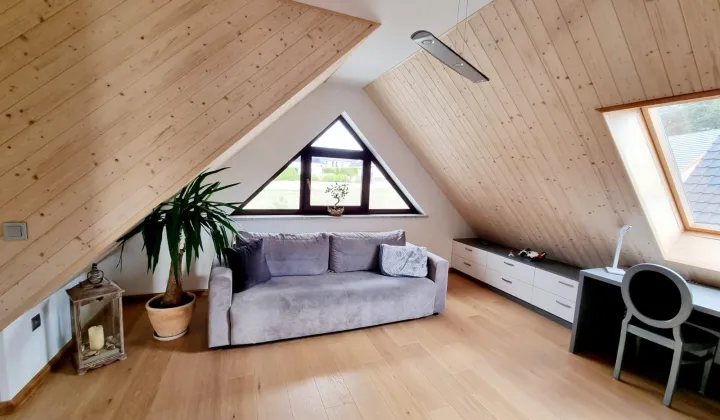 dom wolnostojący, 4 pokoje Bezrzecze, ul. Karmelowa