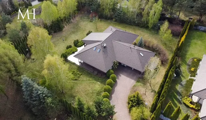 dom wolnostojący, 7 pokoi Florentynów