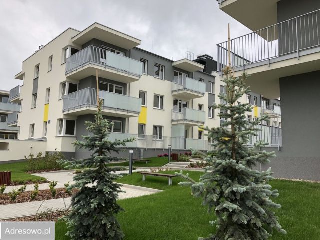 Mieszkanie 4-pokojowe Warszawa Brzeziny, ul. Warzelnicza. Zdjęcie 1