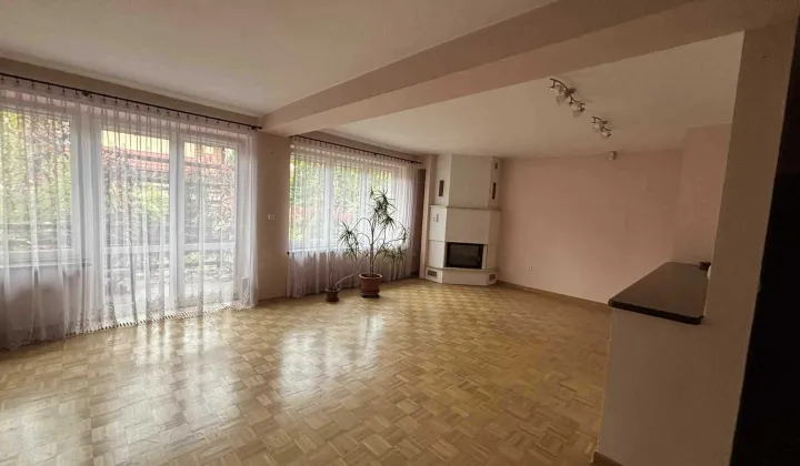 dom szeregowy Łomianki