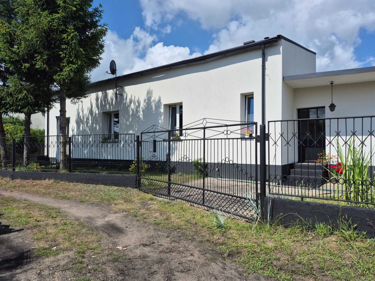 dom wolnostojący, 3 pokoje Myszków, ul. Krasickiego