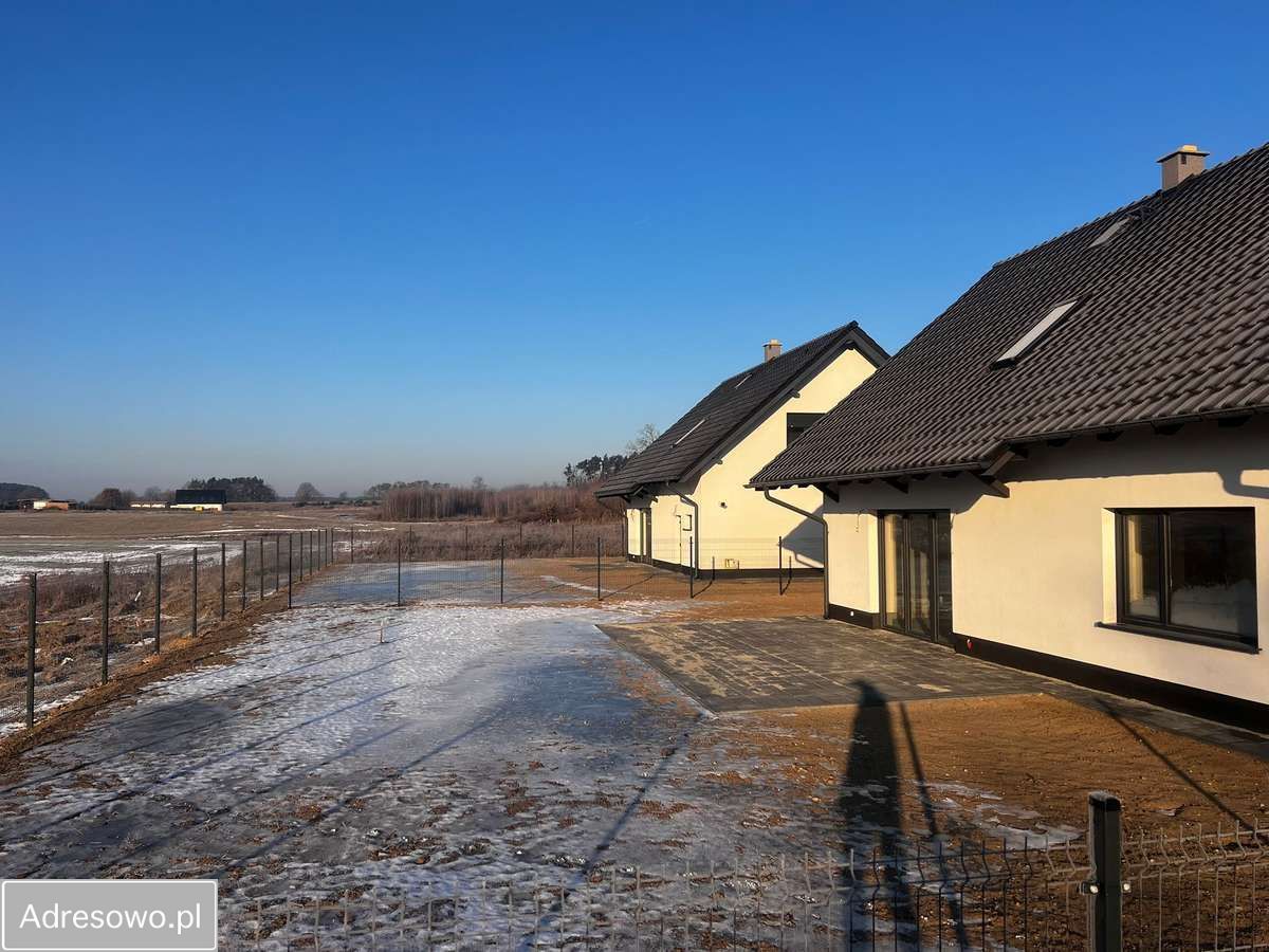 dom wolnostojący, 5 pokoi Nowa Wioska. Zdjęcie 4