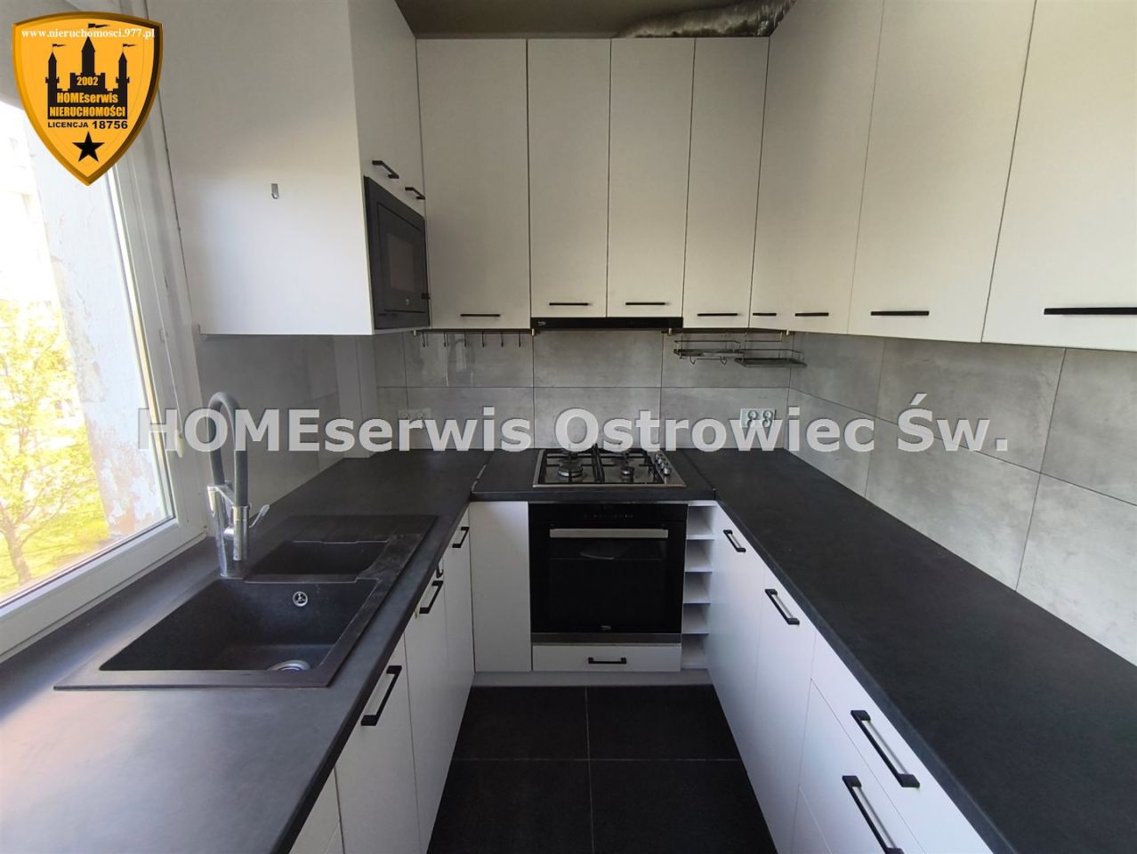 Mieszkanie 3-pokojowe Ostrowiec Świętokrzyski. Zdjęcie 1