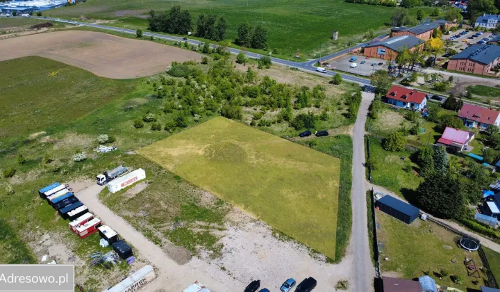 Działka inwestycyjna Skarbimierzyce, ul. Powiewna