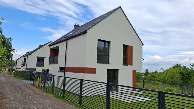 dom wolnostojący Kraków Krowodrza, ul. Na Wyrębę. Zdjęcie 1