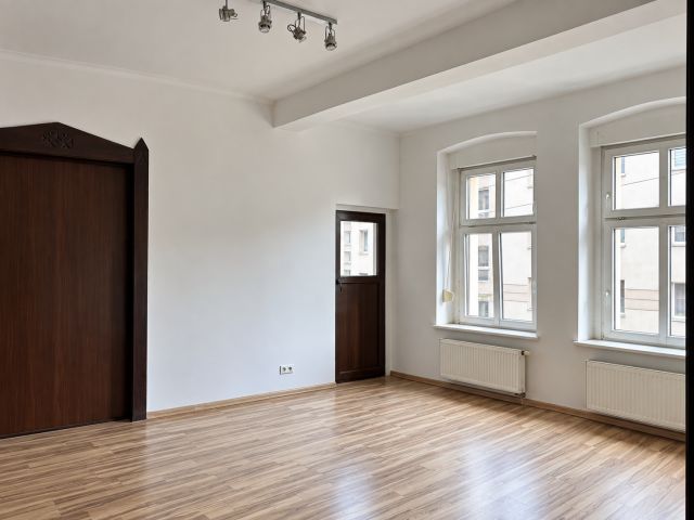 Lokal Tarnowskie Góry Centrum, ul. Jana Styczyńskiego. Zdjęcie 9
