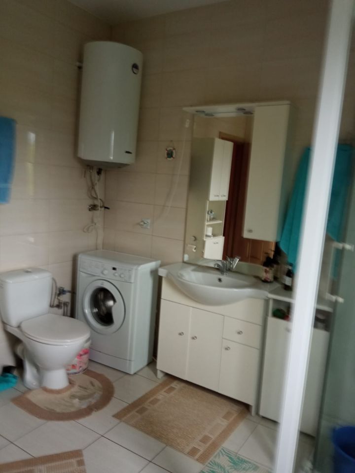 dom wolnostojący, 4 pokoje Łazy. Zdjęcie 9