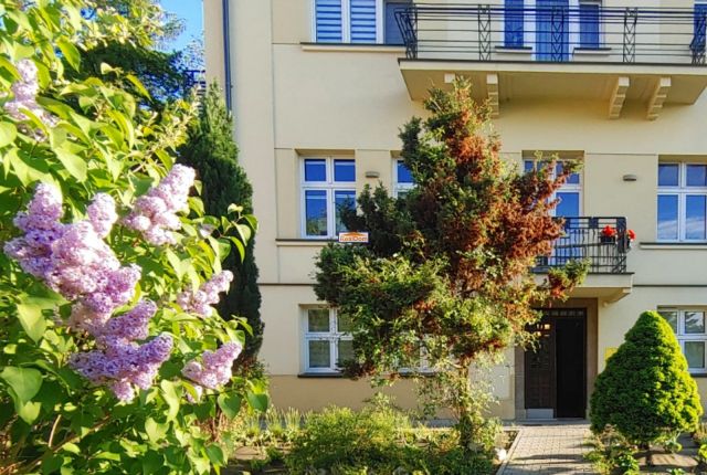 Lokal Kraków Zwierzyniec, ul. Emaus. Zdjęcie 1