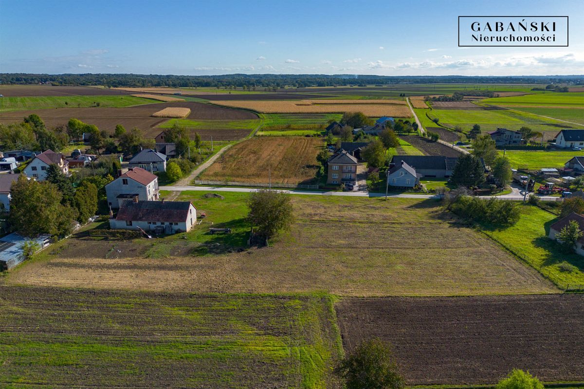Działka budowlana Nieciecza