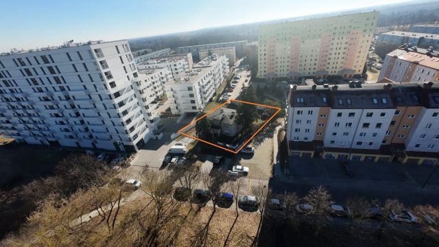 dom wolnostojący, 6 pokoi Łódź Retkinia, ul. Maratońska. Zdjęcie 1