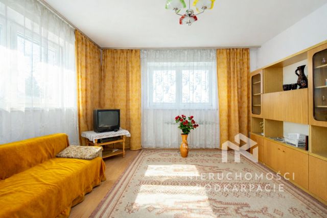 dom wolnostojący, 6 pokoi Borek Stary. Zdjęcie 18