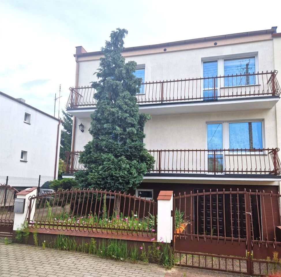 bliźniak, 4 pokoje Gniezno. Zdjęcie 1