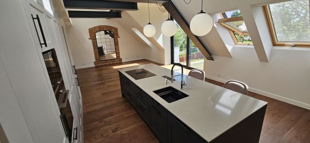 Mieszkanie 4-pokojowe Biestrzyków. Zdjęcie 2