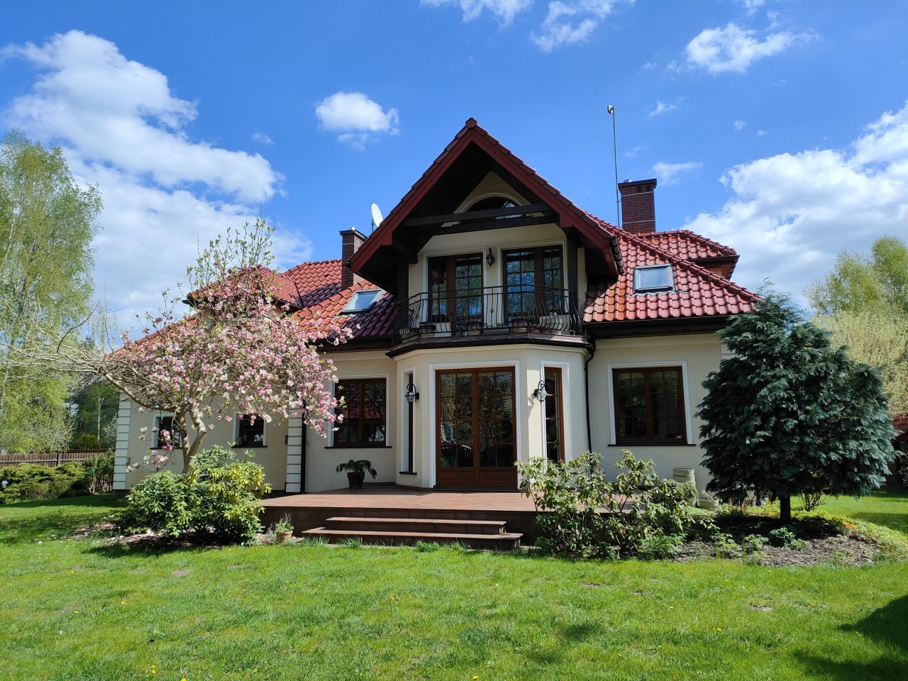 dom wolnostojący, 6 pokoi Jazgarzewszczyzna, ul. Leśna