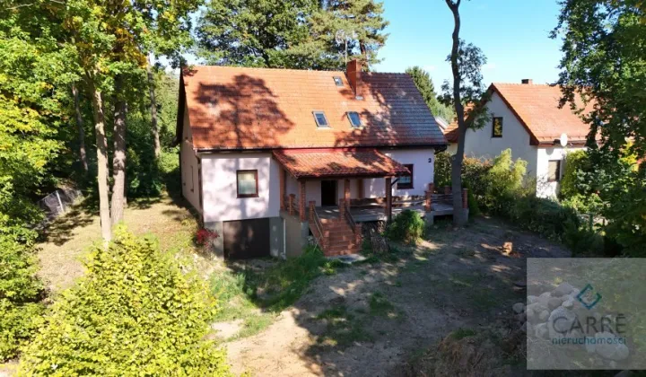 dom wolnostojący, 10 pokoi Wisełka, ul. Golfowa