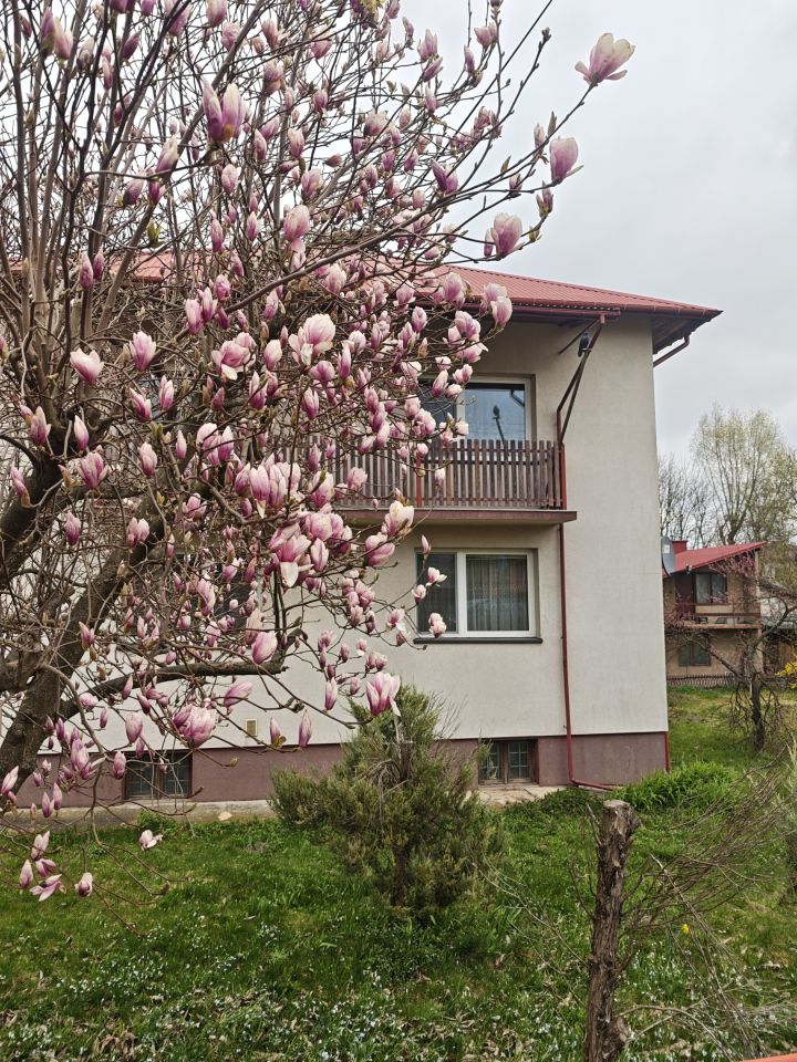 dom wolnostojący, 7 pokoi Przędzel, ul. Adama Mickiewicza. Zdjęcie 2