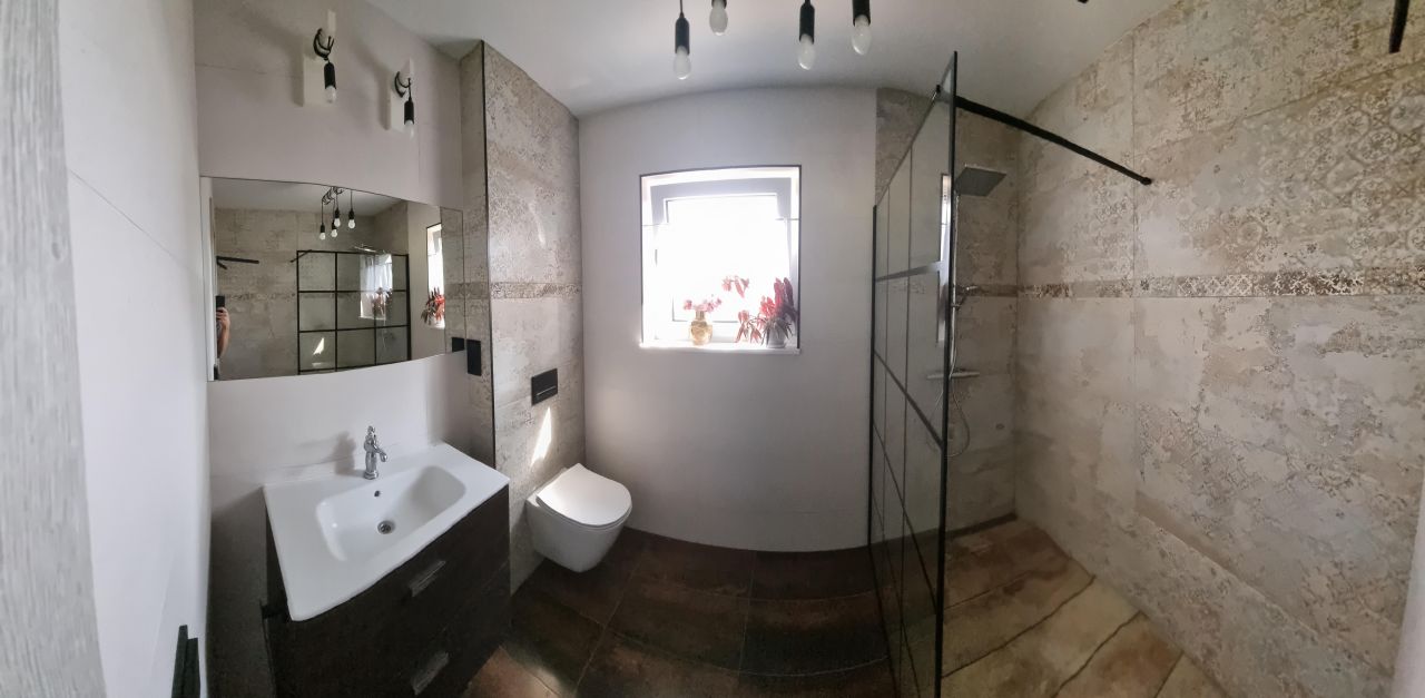 dom wolnostojący, 4 pokoje Oleśnica Mała. Zdjęcie 9