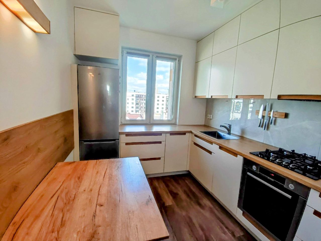 Mieszkanie 3-pokojowe Warszawa Praga-Południe, ul. Stanisława Mikołajczyka