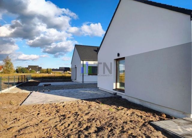 bliźniak, 4 pokoje Chrząstawa Wielka. Zdjęcie 9