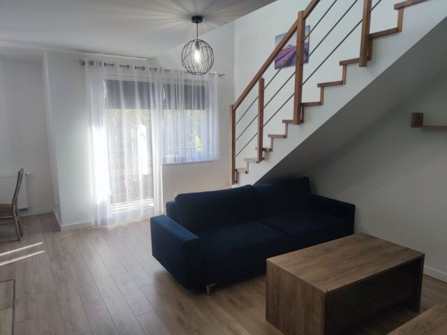 Mieszkanie 3-pokojowe Dębogórze. Zdjęcie 1