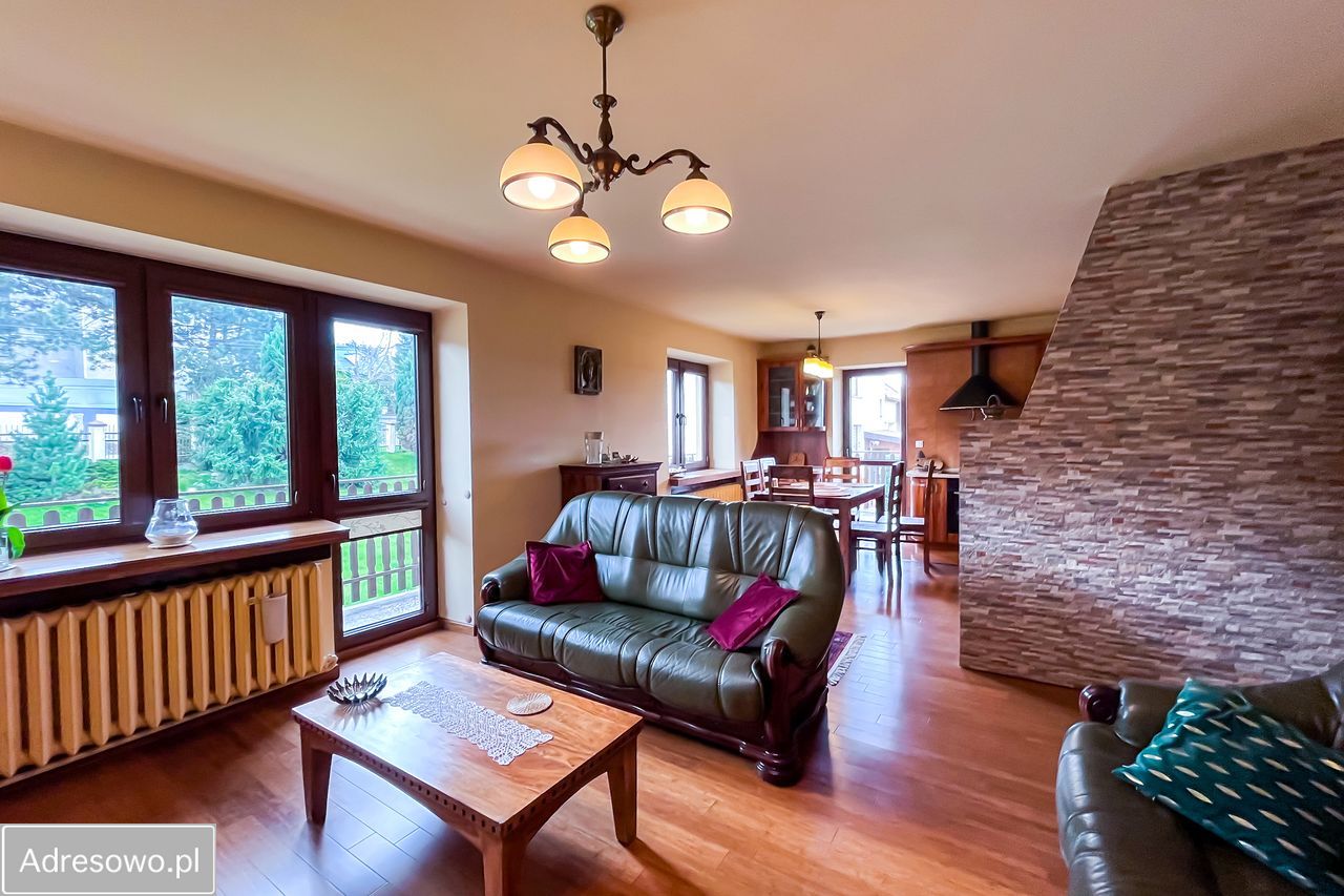 dom wolnostojący, 7 pokoi Libertów. Zdjęcie 15