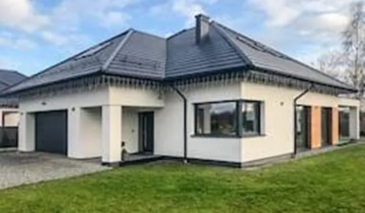 dom wolnostojący, 5 pokoi Stok Lacki-Folwark, ul. Majowa