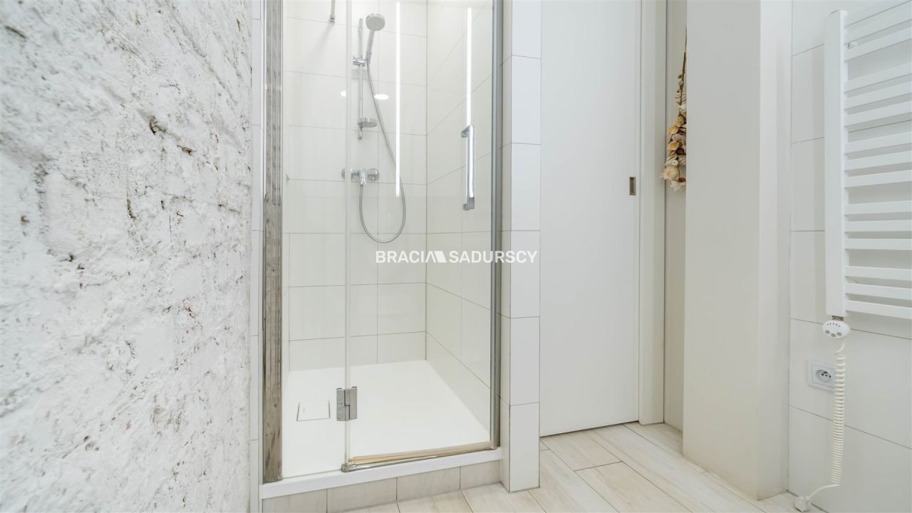 Mieszkanie 2-pokojowe Kraków Zwierzyniec, ul. rtm. Zbigniewa Dunin-Wąsowicza. Zdjęcie 34