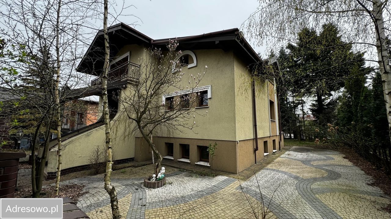 dom wolnostojący, 5 pokoi Wieluń, ul. Lipowa. Zdjęcie 4