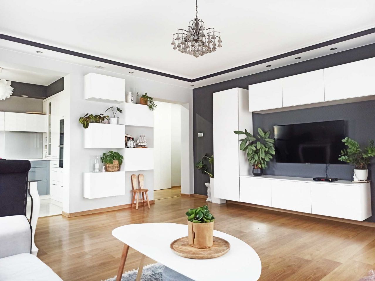 Mieszkanie 3-pokojowe Łuszczanowice. Zdjęcie 1