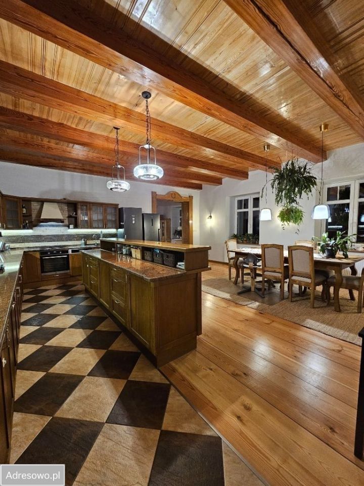 dworek, 6 pokoi Modliny. Zdjęcie 8