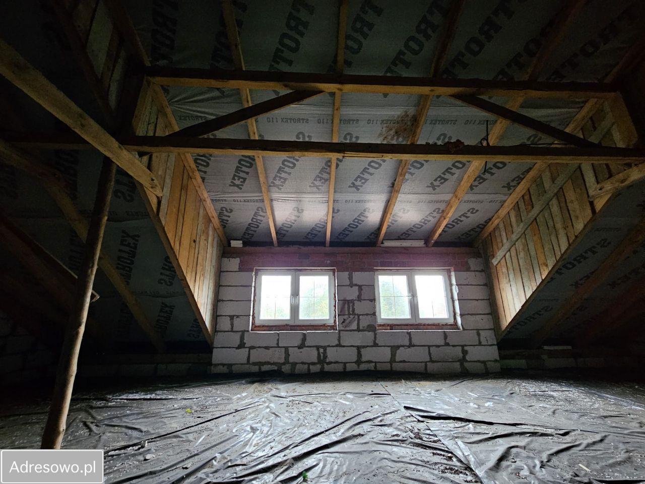 dom wolnostojący, 5 pokoi Zarajec. Zdjęcie 15